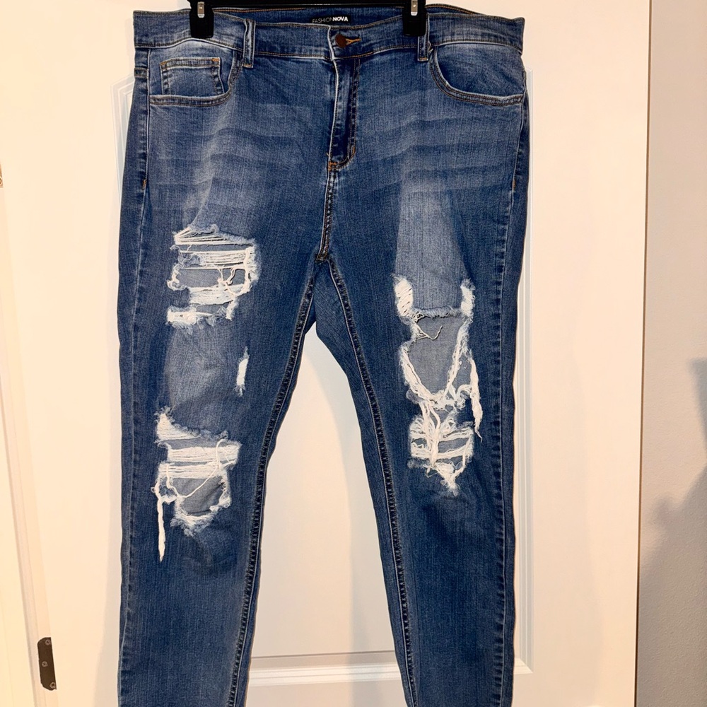Fashion Nova Distressed Blue Jeans - Size 14